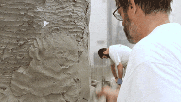 雕刻砂浆制作岩石景观和仿真主题树